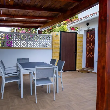 Estudio Moderno En Elviria,